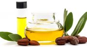produkty pielęgnacyjne z olejem jojoba